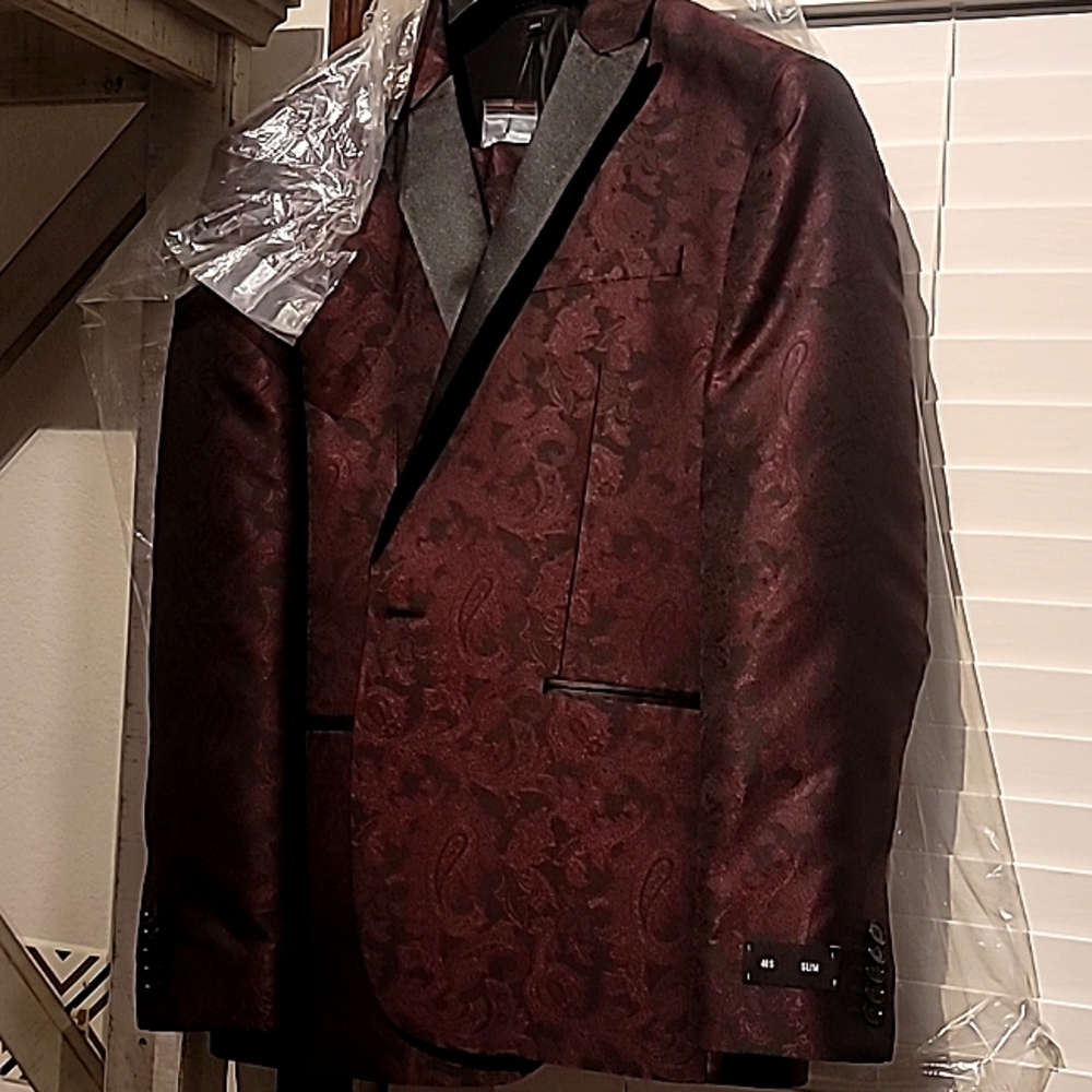 Brand new Express Mens suit slim 40s